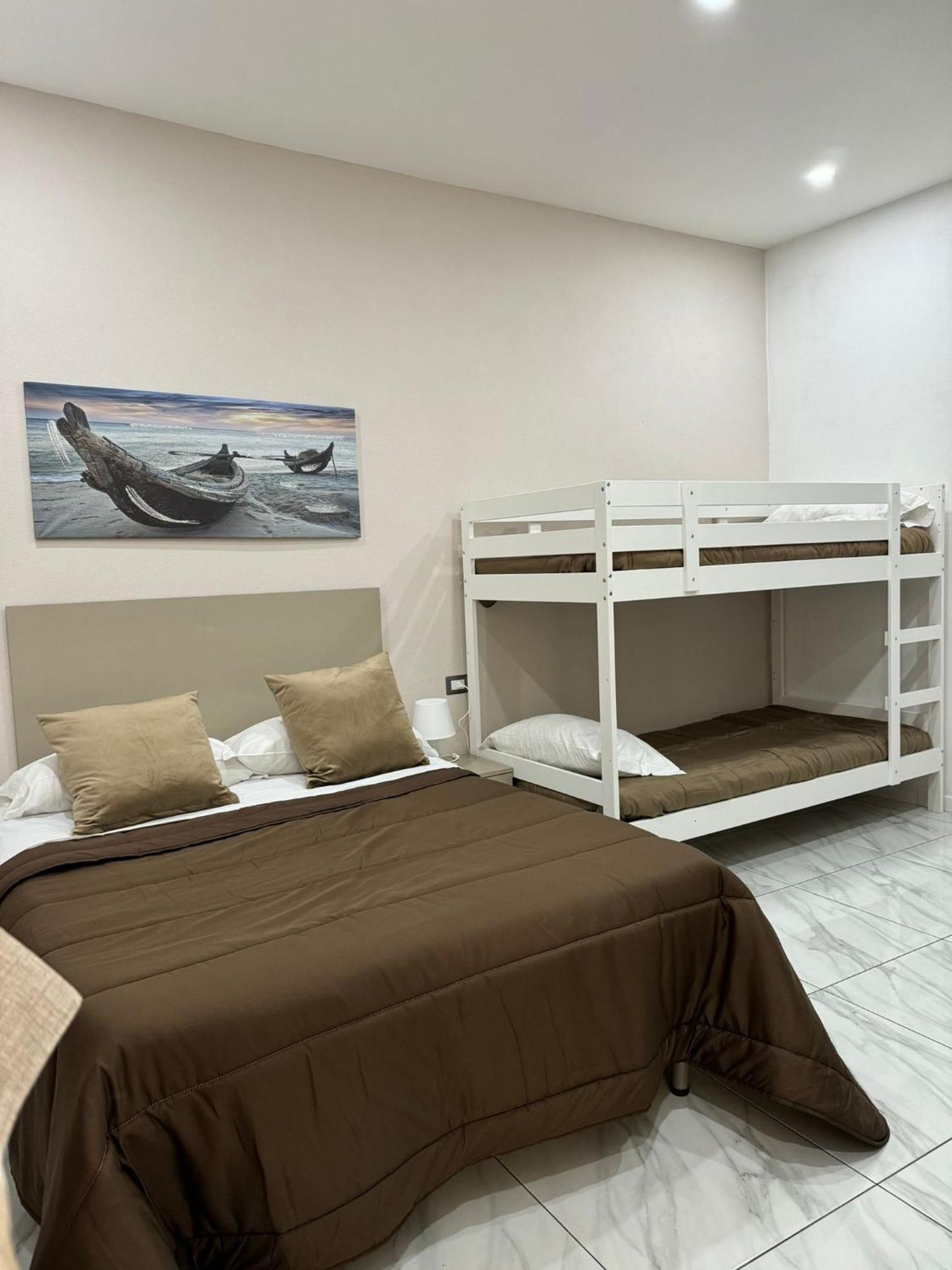 Toledo Terminal Center Apartment Naples Exterior photo